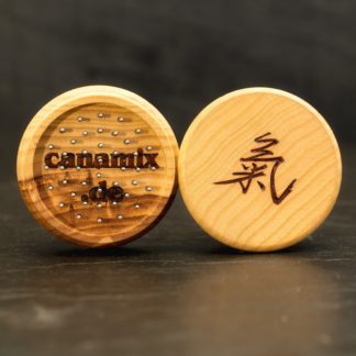 Mühle "Gross" mit Edelstahlpins und Brandstempel "CHI"